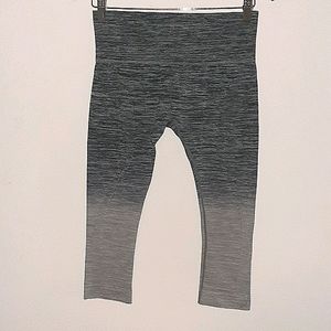 - LIVE ELECTRIC YOGA PANTS